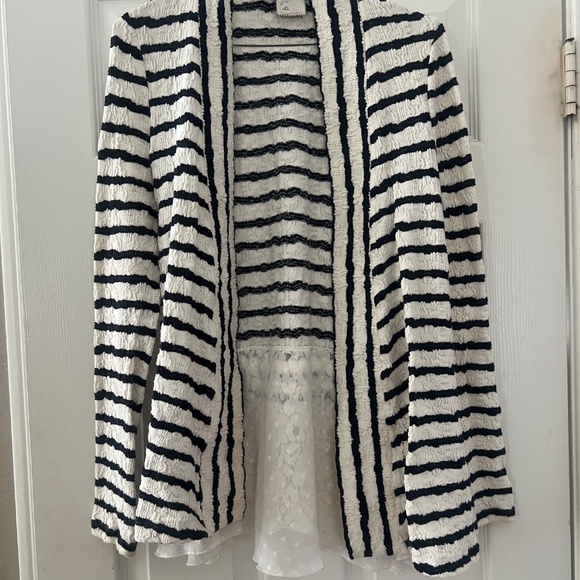 Sweater/jacket - Picture 2 of 2